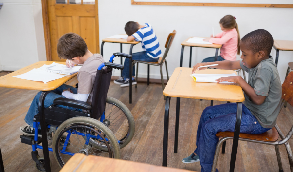 imagen de alumnos con necesidades especiales