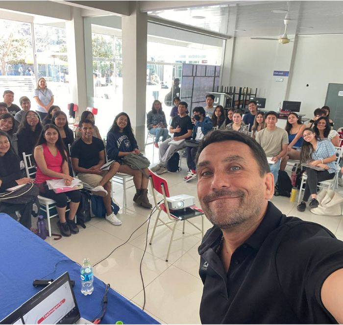 Charla para Jóvenes con vocación en Salud Mental